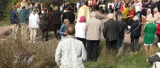Här läggs första stenen till nya klockstapeln