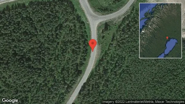 Stopp på väg 581 på grund av singelolycka med en personbil