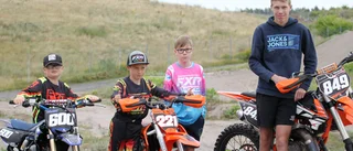 Efter pandemin får motocrossungdomarna tävla i Västervik igen: "Äntligen"