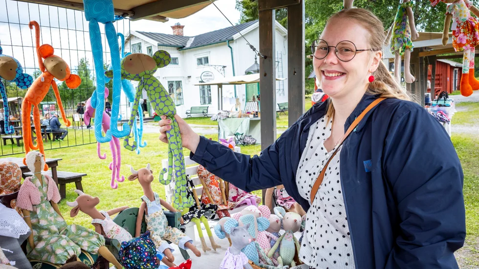 Sandra Norlin köpte en tygapa. "Jag var här i går och köpte en, men så tyckte mina systrar så mycket om den, så jag kom tillbakak för att köpa till deras barn".