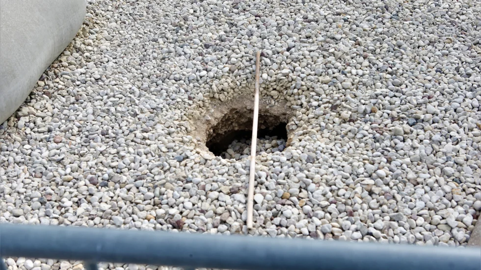Hålet var ungefär 60 centimeter djupt.
