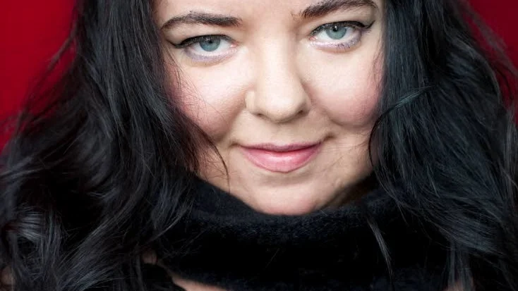 Lina hagelbäck leker medvetet med litteraturen och biografin i sin nya roman.