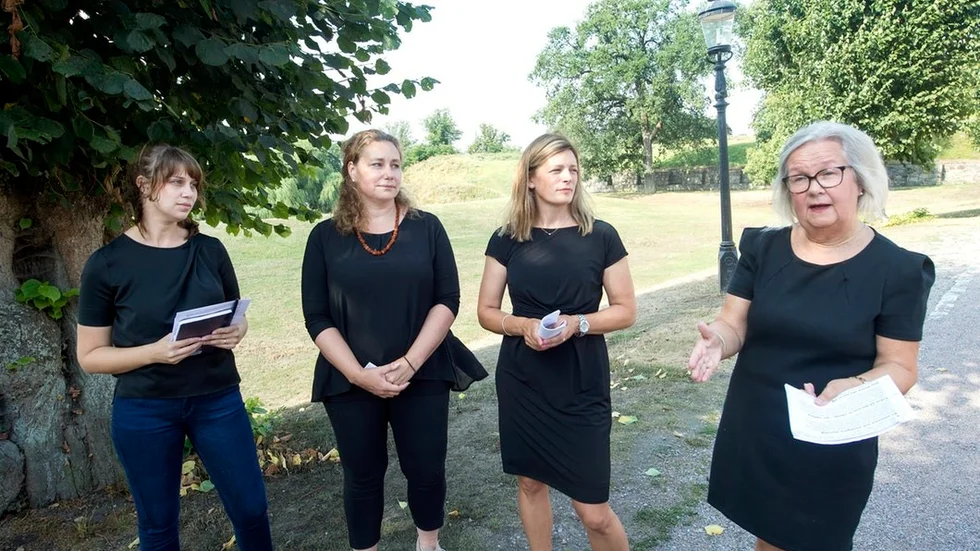 Allianspartierna presenterade sin samlade politik vid Nyköpingshus. Det finns fortfarande vissa frågor som partierna driver var för sig, medan de driver andra frågor gemensamt. Från vänster Sofia Hallgren Remnert (L), Martina Hallström (C), Anna af Sillén (M) och Marita Göransson (KD).