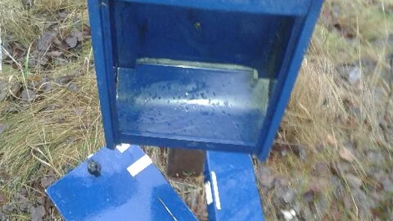 Efter nyårshelgen upptäcktes att någon försökt spränga sönder en postlåda vid Åkerskolan (bilden är tagen i ett annat sammanhang).