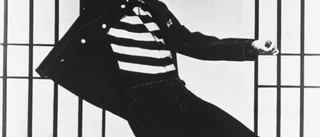 Mathilde Stavehaug tolkar Elvis Presley på Contrast