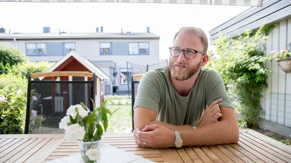 Niklas Linder (f d Johansson) ser att elever som har engagerade föräldrar och ett starkt stöd hemifrån ofta presterar bättre i skolan. Och han tycker att ungas intresse för samhällsfrågor ökar. "Jag tror att det beror mycket på kraften i sociala medier. Det är positivt", säger han.