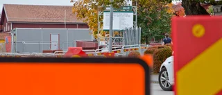 Efterfrågad skylt på Storgatan syns inte