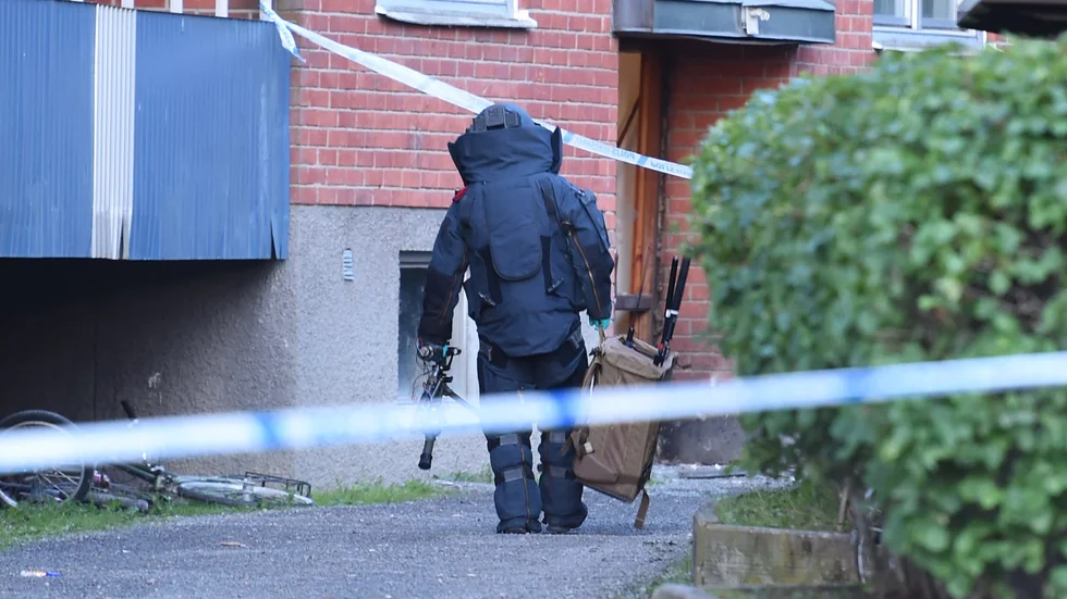 Nationella bombskyddet på plats i Strängnäs.