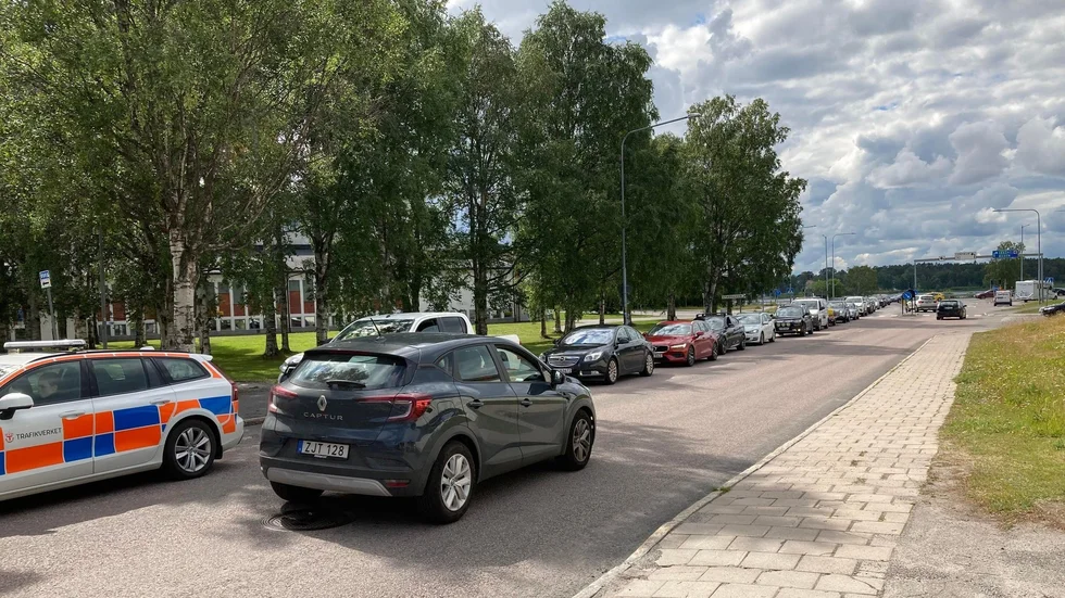 Arbetet med att ställa i ordning inför festivalen Putte i parken pågår som bäst och festivalen innebär att några av vägarna in till centrala Luleå är avstängda. Bodenvägen är avstängd i höjd med Gammelstadsvägen och trafiken leds om. Under festivalen kan det bli mer köbildning på sina håll, exempelvis Gammelstadsvägen och Kungsgatan.