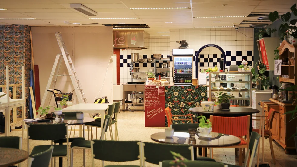 För över ett år sedan öppnade Amanda och Mikael Ringkvist butiken Re:market i Klintehamn, nu söker de lån för att få vara kvar i lokalen. 