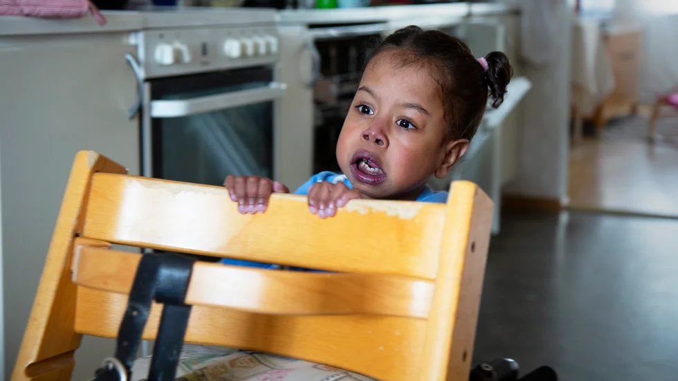 Janiyah Jawad, snart tre år, föddes med enkammarhjärta och har tillbringat stor del av sitt liv på sjukhus. Nu uppmärksammas hon och tre andra hjärtebarn på Världshjärtdagen.