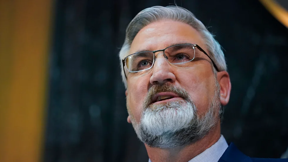 Indianas guvernör Eric Holcomb. Arkivbild.