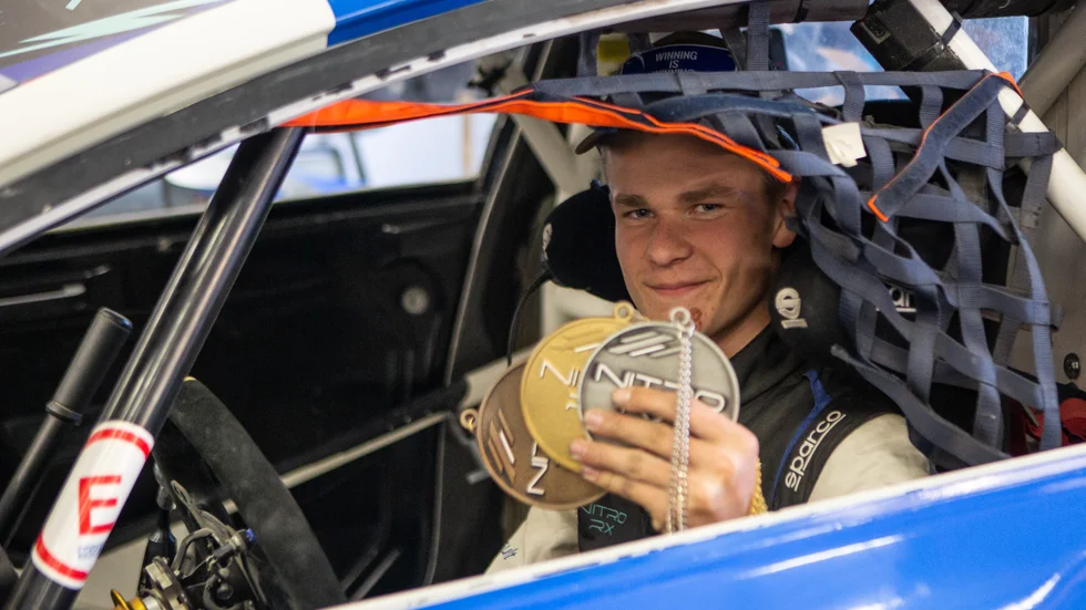 Casper Janssons debutsäsong i Nitro rallycross slutade med en skrällseger.