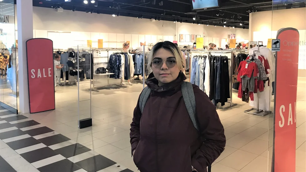 Andrea Jimenez tycker att det är synd att klädaffärerna i Gottsunda Centrum stänger.