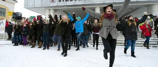 Många deltog i manifestation på torget