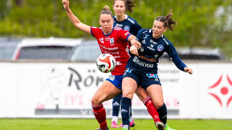 Cornelia Kapocs i duell.