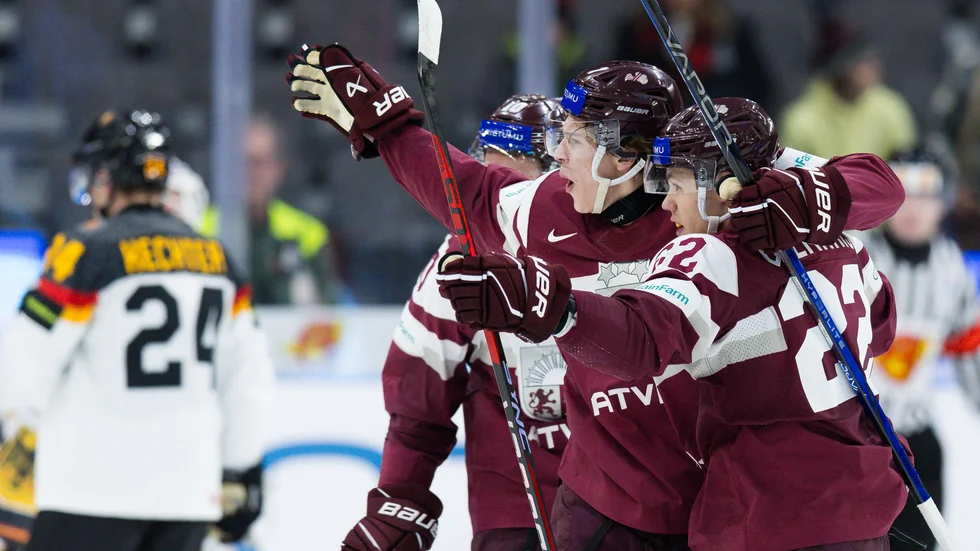 "Det är roligt för honom", säger Luleå Hockeys sportchef Stefan Nilsson.