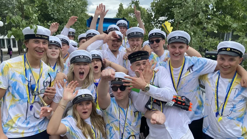 Tidningen hängde med upp på studentflaket med TE21C från Rinmangymnasiet