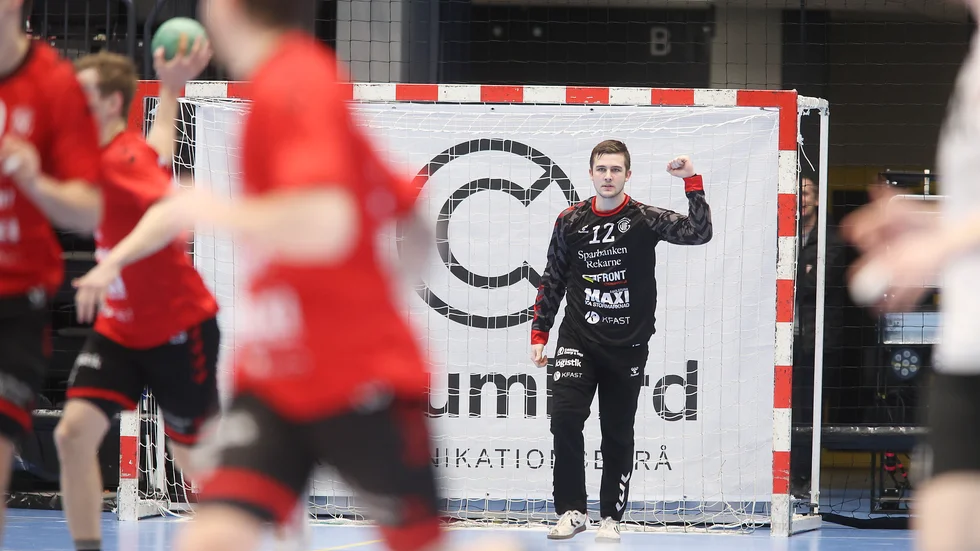 Marko Roganovics ersättare Sebastian Westerlund stod för stark första halvlek med 37 i räddningsprocent. Men den andra halvleken vill nog både han och övriga i Guif glömma.