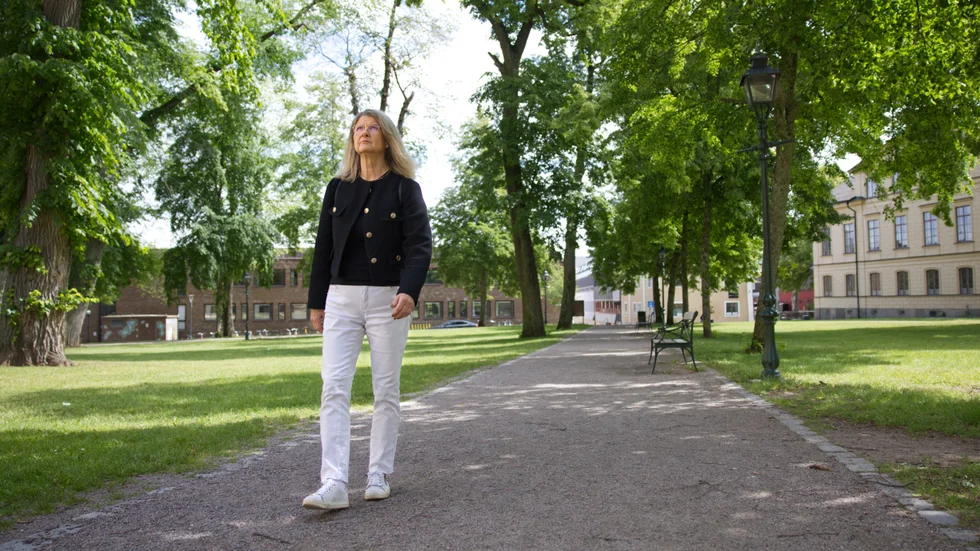 För fyra år sedan drabbade flera livsomvälvande händelser Christina Fhyr. Hon förlorade sin make, plötsligt och oväntat, strax efter att hon gick i pension. Bara några dagar senare kom pandemin. Det har varit en tuff tid, men nu börjar hon att se ljusare på livet igen. "Man ser ändå att det tar några år innan man blir normal igen, på något sätt i alla fall", säger hon.
