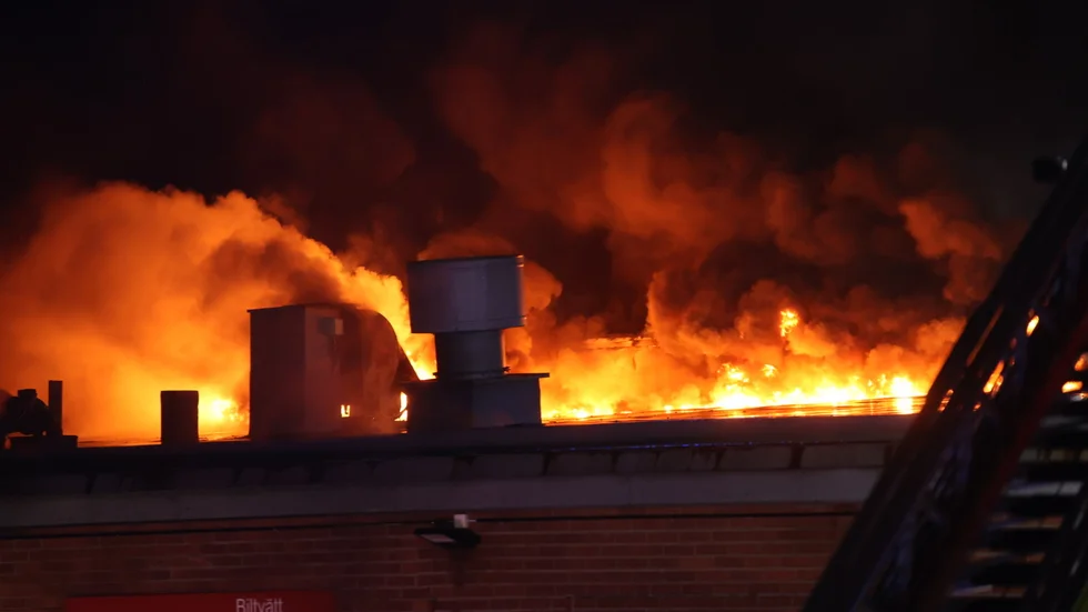 En brand i en verkstad i Märsta utbröt natten mot torsdag.