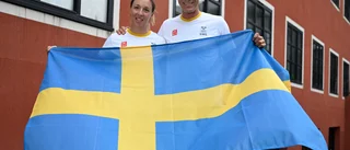 De bär den svenska fanan på OS-invigningen