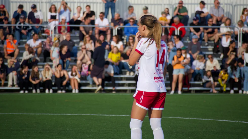 Angelina Klingberg under vårens derby mot Gusk.