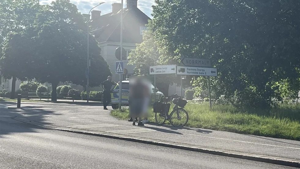 Olyckan inträffade på Östermalmsvägen på tisdagsmorgonen.