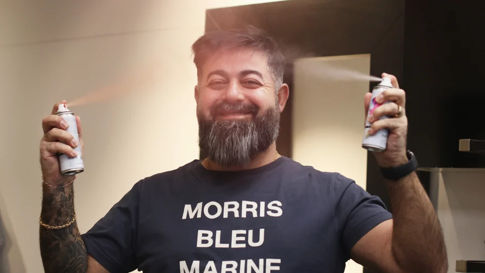 Moriss Mousa, en av Eskilstunas populäraste barnfrisörer enligt tips på sociala medier.