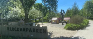När kommer bänkarna i Klockarparken tillbaka?