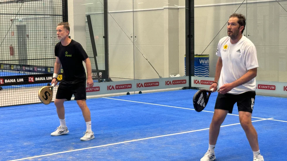TV-profilen Peter Jihde spelar i par med Jimmie Ericsson i helgens tävling.