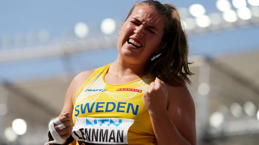 Sara Lennman och de andra idrottarna som fått nobben av SOK har officiellt stöd från en professor vid Uppsala Universitet, som styrker att Sveriges olympiska kommitté inte har rätt att tillämpa egna uttagningskriterier.