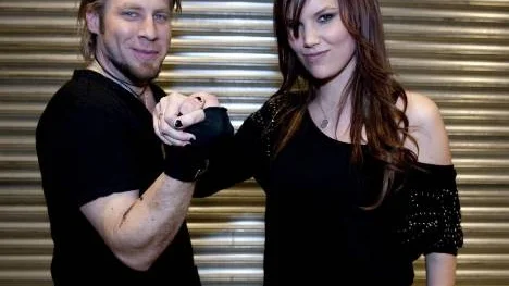 Jay Smith och Minnah Karlsson tävlar i "Idol"-finalen 2010.