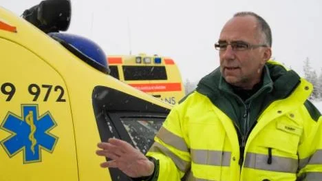 Ronny Grundström, Älvsbyn, har lett utbildningen av de blivande ambulansförarna i Arvidsjaur. "Jag känner mej helt trygg att åka med de här förarna", säger han efter utbildningspasset.
