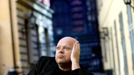 Peter LeMarc är sjuk i cancer och ställer in hela sin höstturné.
