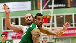 Klar. Tom Lidén, här i vit Sundsvalltröja, är nu klar för BC Luleå.