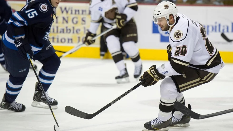Nej tack. Jeff Taffe under sin tid i AHL och Hershey Bears. Nu sägs amerikanen ha valt spel i KHL till hösten.