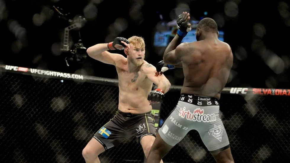 Fighter. 
Alexander "The Mauler" Gustafsson kommer till Luleå Energi Arena i slutet av september.