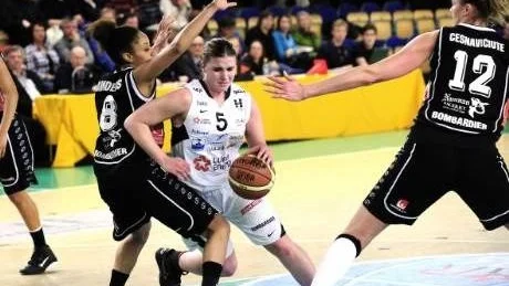 Det blev ingen enkel resa för Elin Söderströms lag i semifinalen mot Mark.