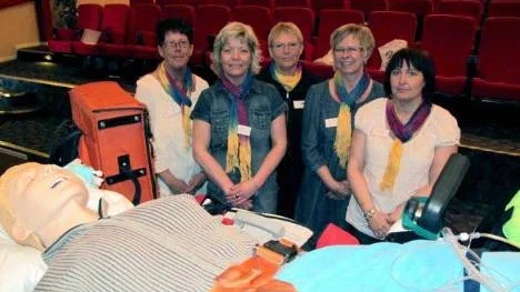 Undersköterskorna och arrangörerna Kerstin Lundkvist, Åse Hedman, Britt-Inger Sandberg, Pia Westerlund och Katarina Åström hoppas på nöjda deltagare.