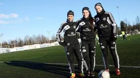 PREMIÄR. På söndag är det premiär borta mot Selånger FK. ?Vi är så laddade man kan bli?, säger Laura Damaso. Frida Björck och Fernanda Caroline da Silva håller med.