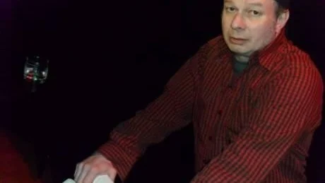 Allan Fjällblad gör sin första teatermonolog som Rune F. Lindgren, 45. "Det känns spännande", säger han.