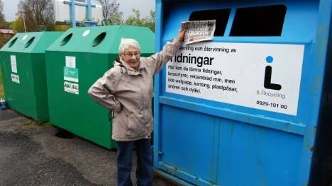 Alvine Lestander sopsorterar gärna, men när hon inte har någon bil är hon beroende av att hyresvärden erbjuder möjligheten intill där hon bor.