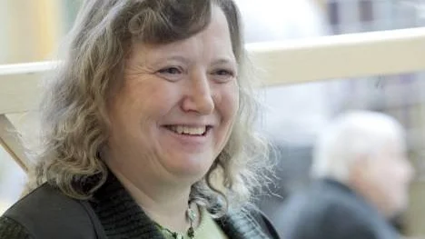 Elisabeth Marklund är en av sex i Sverige som ska ta emot utmärkelsen Årets undersköterska av Demensförbundet. Priset delas ut vid Klockargårdskonferensen den 26-27 augusti i Borgholm.