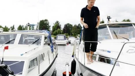 För båtägaren Anders Skoog handlar det inte om att planera om resan på grund av bensinpriset, han tänker istället på att köra i en rimlig hastighet för att hålla nere bensinkostnaden.