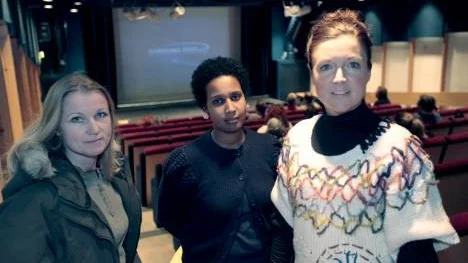 Ulrika Backeström, landstinget, Lisa Lindström, länsstyrelsen, och Ulrica Åström, Röda korset, arrangerade filmkvällen tillsammans med Mansmottagningen i Piteå.