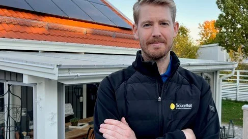 Efterfrågan på solcellsanläggningar är större än någonsin, säger solcellsförsäljaren Karl Sundblad.