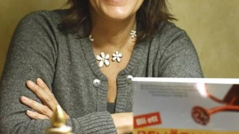 "Bli ett bemötandeproffs" är Liv Larssons senaste bok. Som inspirationskälla för boken ligger förhållningssättet nonviolent communication, giraffspråket, i grunden, som hon är utbildad i.