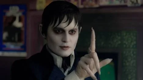 Johnny Depp som vampyren Barnabas Collins.