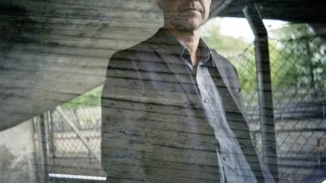 GRÄVER DJUPT. Gellert Tamas.
